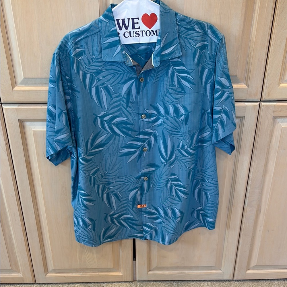 TOMMY BAHAMA Men's Blue Leaf Print Shirt